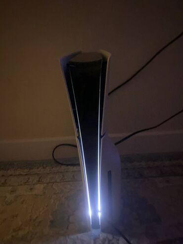 поко х4 про бу: Сдаю в аренду Sony PlayStation 5. В комплекте 2 джойстика. Бесплатно