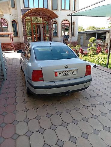 фолсваген б 5: Volkswagen Passat: 1997 г., 1.6 л, Кол менен иштөөчү, Бензин, Седан — 4