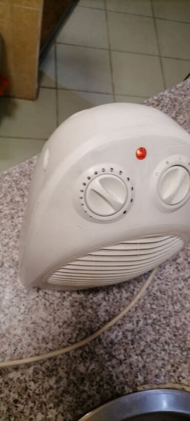 Kaloriferi: Grejalica Ardes 2000w ispravna
Mirjevo na lalafo.rs — 1 Kaloriferi: Grejalica Ardes 2000w ispravna
Mirjevo — 1