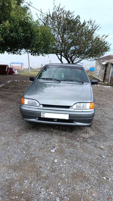 gəlin maşını: VAZ (LADA) 2115 Samara: 1.6 l | 2012 il Sedan