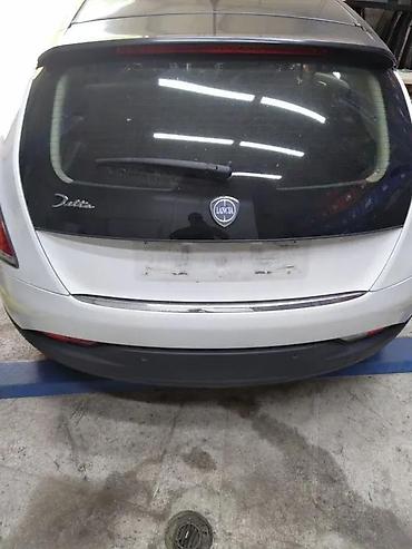 lancia ypsilon 2005: Lancia delta zadnje staklo na gepeku. Lancia delta zadnje staklo na — 2