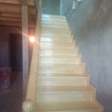 Tikinti işləri: Fərqli materiallardan və dizayn cəhətdən müxtəlif variantlarda taxta — 11