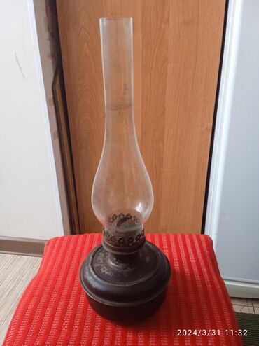Лампа керосиновая - раритет, советская. 300 сом. В рабочем состоянии