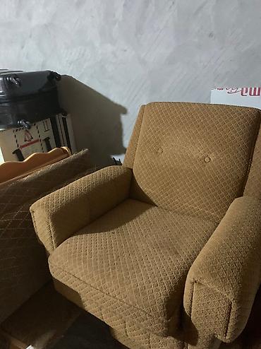 бу стулья: Продаю два кресла. Отдам за 1000 оба.
Нуждается в химчистке — 2