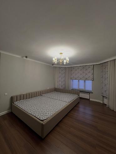 30: 🏡 Продается просторный дом в районе Арча-Бешик! 📍 Локация: ул — 8