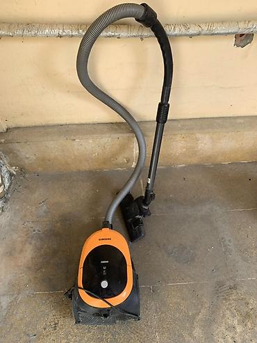 ikinci el aspiratör: Təhçə boz olan işləkdi. Ona da torba lazımdı, ama belə işləyir. O — 2