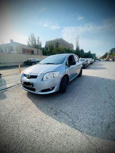 Toyota Yaris: 1.4 л | 2008 г