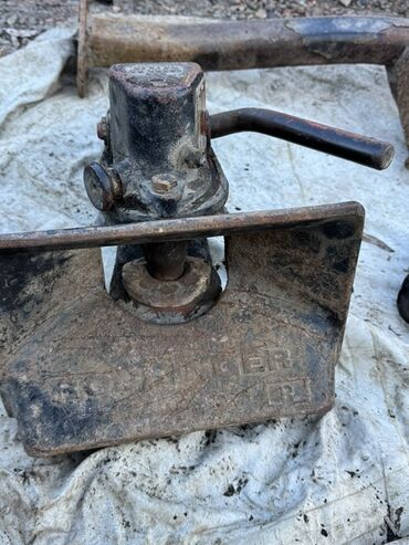 хова миксир: Фаркоп Жүк ташуучу унаалар үчүн