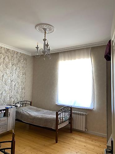 Həyət evləri və villalar: Ramanada əsas yoldan 70 m aralı yerləşən mülkiyyət satılır: 4 otaq — 10