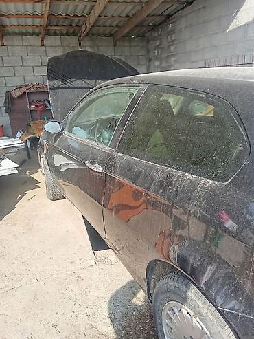 Alfa Romeo: Alfa Romeo 147: 2004 г., 1.8 л, Механика, Бензин, Хэтчбэк — 4