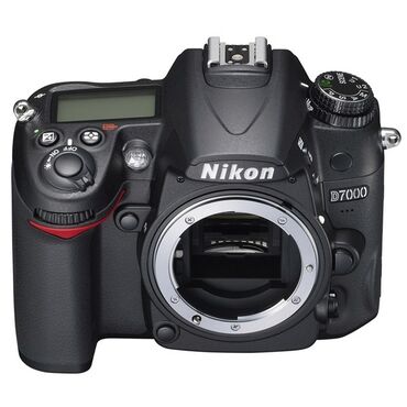 tamron 17 50 f2 8: Срочно продам фотоаппарат Nikon d7000, использовал для домашних фото
