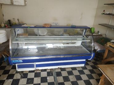 Digər biznes avadanlığı: Tecili chixmalidir‼️Vitrin soyuducu 300 Azn. Ishlek veziyyetde. Olchu