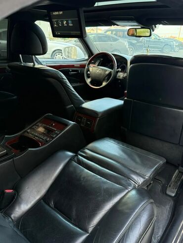 Lexus: Lexus LS: 4.6 l | 2009 il Sedan — 21