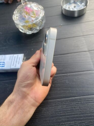 IPhone 14, Серебристый
