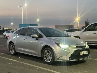 runx alex: Toyota Corolla: 2019 г., 1.8 л, Автомат, Гибрид, Седан