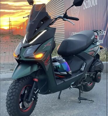 мопед трехколесный: Скутер Suzuki, 125 куб. см, Бензин, Новый, В рассрочку
