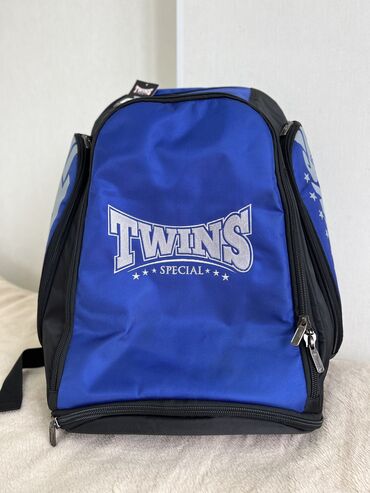 Рюкзаки: Продаю новый вместительный рюкзак Twins оригинал 100% производство