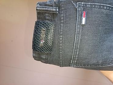 buraxılış paltarları b: Cins şalvar, Tommy Hilfiger — 3