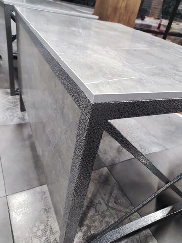 Офисные столы: Стол с юбкой
Стол офисный в наличии и на заказ — 5