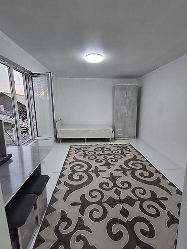 Сдаётся квартира 🏠 Планировка и оснащение: - Светлая комната с