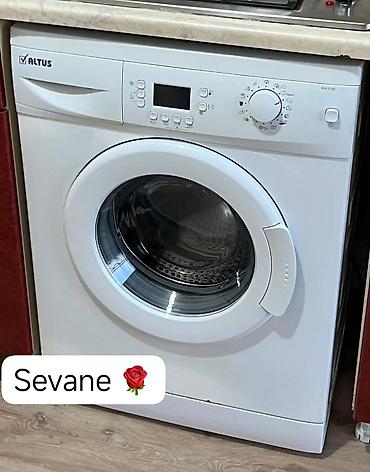 redmi mi 8 lite: Altus paltaryuyan satılır 180₼. Tam işləkdir Yaxşı vəziyyətdə Ünvan — 1