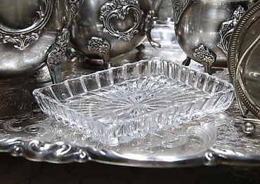 Ostalo posuđe: Kristalne pravougaone posude 2 komada. Prekrasne kristalne posude — 2