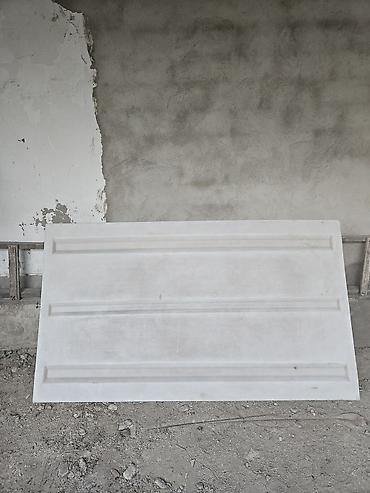 qəlib satışı: 1 tonluq Su çəni satılır. Yeni kimidir Bağlı yerdə qalıb.Və istifadə — 3