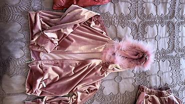 Женская одежда: Qız üçün məxməri idman dəsti - Rəng: pudra/çəhrayı - Material: yumşaq — 1