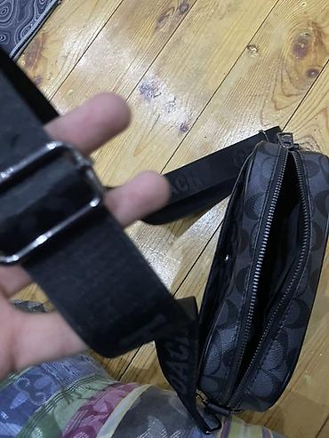 падарка женский: Сумка через плечо COACH - Модель: компактная мужская/унисекс — 3