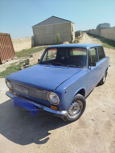 VAZ (LADA): VAZ 2101 “Jiquli” sedan, mavi rəng. - Kuzov: 4 qapılı, xrom ön və arxa — 5