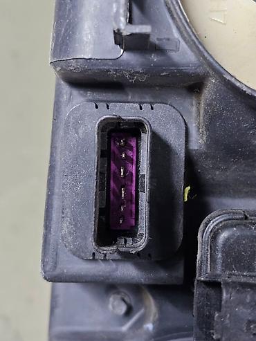 Передние фары: Передняя левая фара Peugeot 2002 г., Б/у, Оригинал, Германия — 12