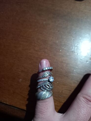 srebrni prsten: Srebrno prstenje
500din kom