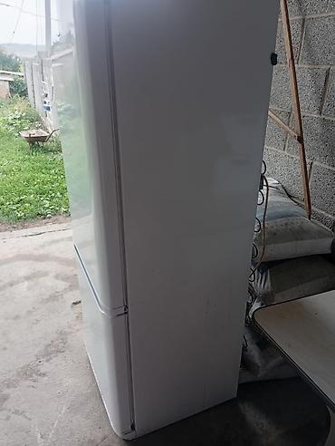 весы масса к: Холодильник двухкамерный, белый, с нижней морозильной камерой — 4