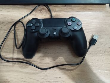руль для сони: Геймпад Sony DualShock 4 цвет черный. Особенности: - Полноразмерный