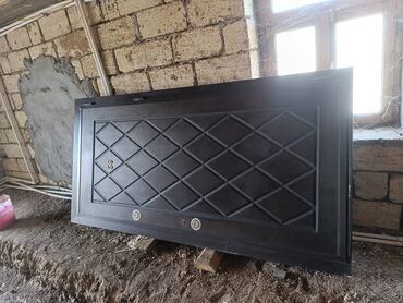 şef qaplarl: Seyf qapi 
240azn
Hokmeli 2291 leli