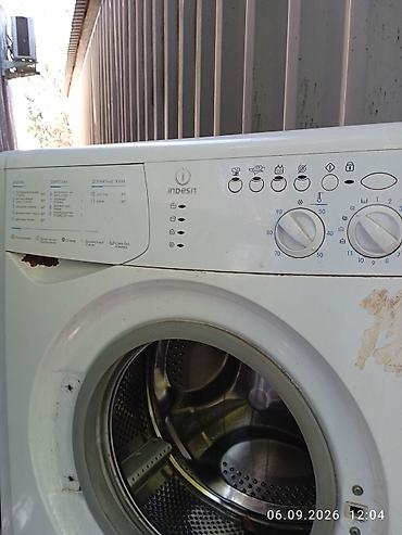 sli: Стиральная машина Indesit WISL 92, фронтальная загрузка.б/у,рабочая — 2