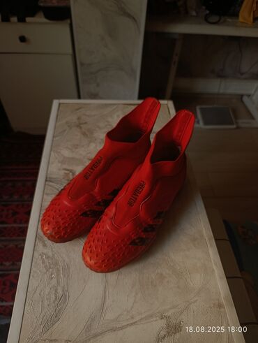 обувь адидас: Мужские кроссовки, 41.5, Adidas Originals, Б/у, цвет - Красный, Самовывоз, Платная доставка
