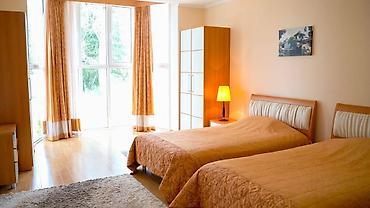 Иссык-Куль 2026: Коттедж, 8в ЦО Радуга West, Кош-Кол, Детская площадка, Парковка, стоянка, Охраняемая территория — 2