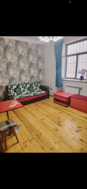 Həyət evləri və villaların satışı: Satılır: həyət evi - Tiplər: 1 mərtəbəli fərdi yaşayış evi, kürsülü — 8