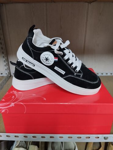 adidas кроссовки stella mccartney: Кеды замша. Размеры с 38 по 44