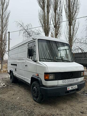 гигант эвакуатор: Mercedes-Benz : 1992 г., 0.4 л, Механика, Дизель, Фургон — 1