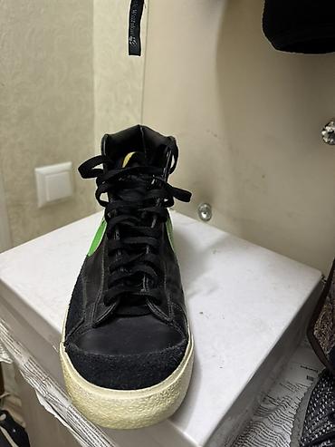 блейзеры найк: Высокие кеды Nike Blazer Mid - Материал: верх из чёрной кожи — 1