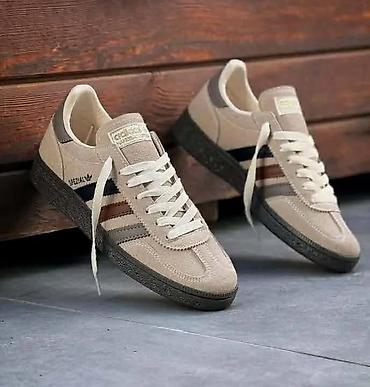 a1 borca: Adidas Spezial A klasa
Cena: 4300
Din
Brojevi: 36-40
PS✨ — 8