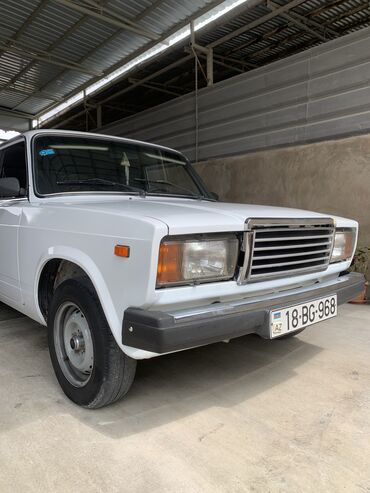 maşınlar avtomobil: VAZ (LADA) 2107: 1.6 l | 2009 il | 300000 km Sedan