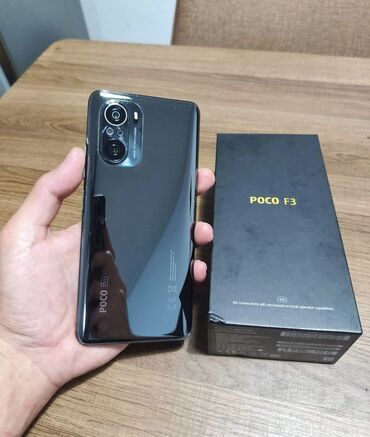a 8: Poco F3, 256 GB