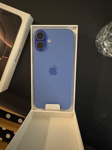 Apple iPhone: IPhone 16 Plus, Новый, 128 ГБ, Голубой, Зарядное устройство, Кабель, 100 %