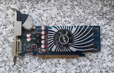 Operativ yaddaş (RAM): Videokart satılır (kuler çətin fırlanır səs eliyir) 1GB DDR2 VGA