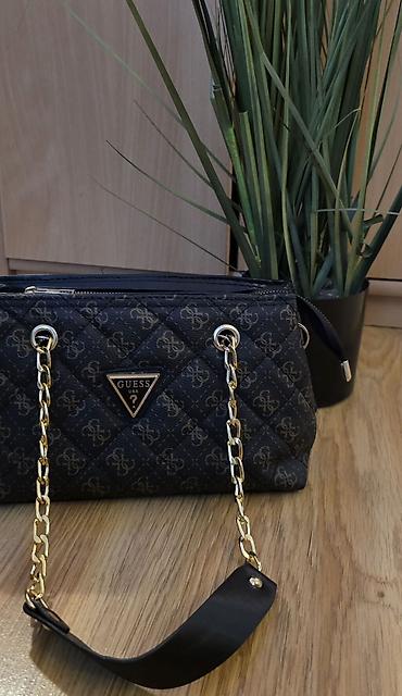 Modni rančevi: GUESS LOUISS VUITTON MICHAEL KORS. Elegantne damske torbe – crna — 12
