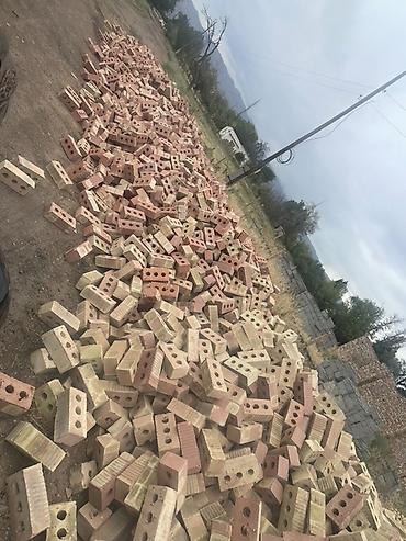 Строительный кирпич: Кирпич силикатный пустотелый (трёхщелевой), смешанной расцветки - — 5