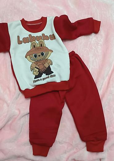 labubular: Uşaq dəsti – 2 parçalı - Üst: qırmızı-ağ sweatshirt, ön hissədə — 1